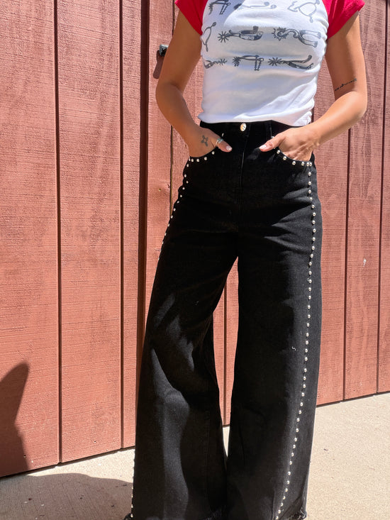 Blacktop Stud